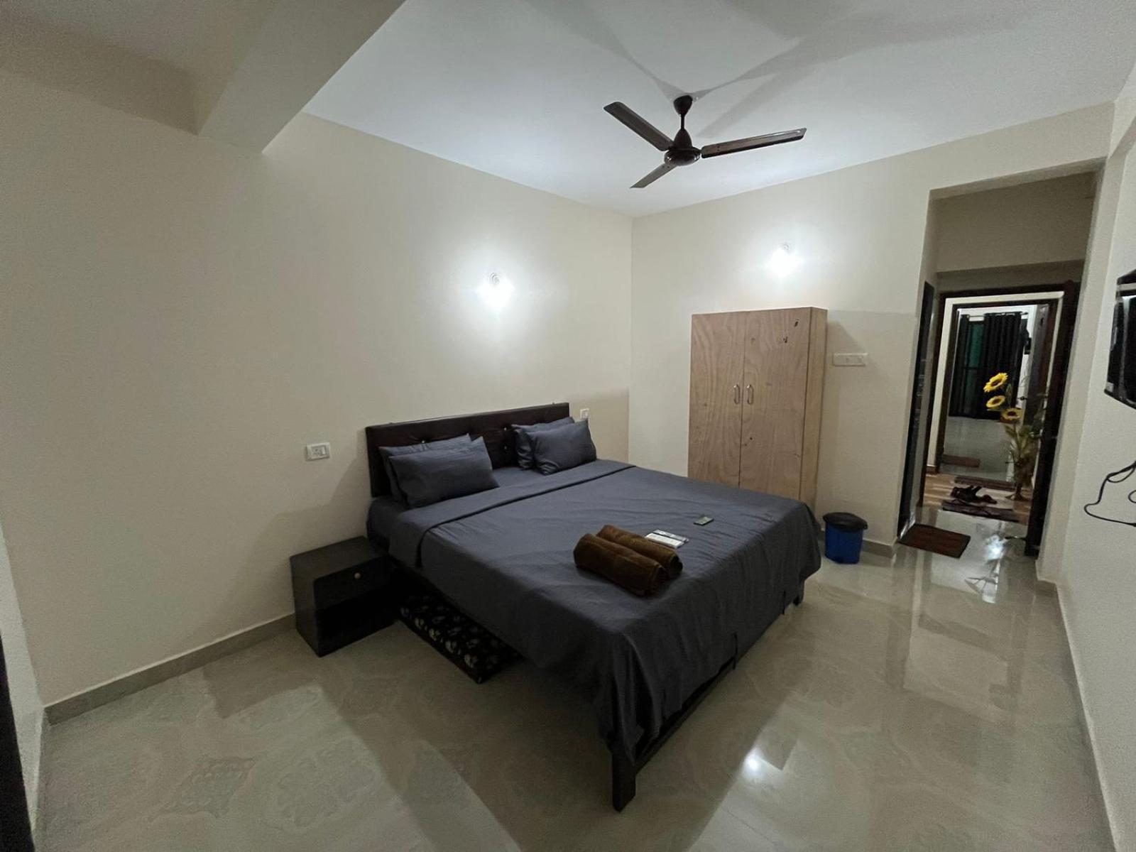 Hotel Saffron Baga Bagian luar foto
